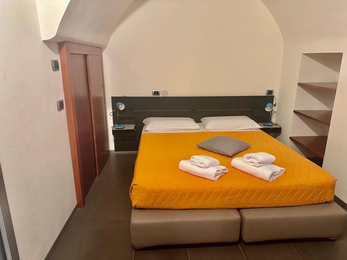 Feel - Luxury Duomo Suite Bérgamo Exterior foto